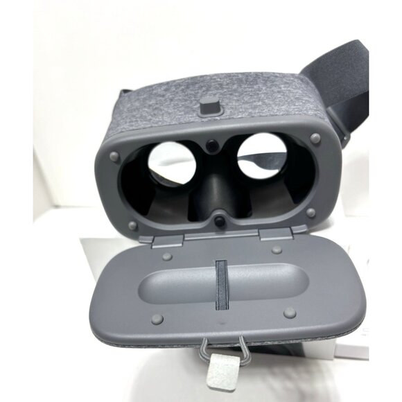 Google Daydream View VR Headset Only *No Remote* Virtual Reality Headset READ! - Picture 3 of 11